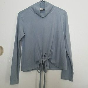 Turtle neck blouse by UNIQLO